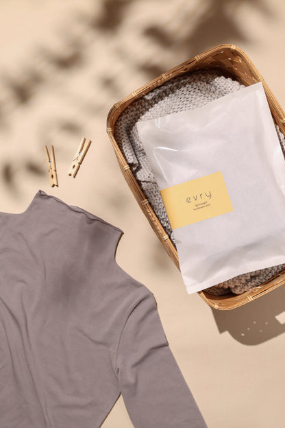 CLOUD Evryunder Lightweight Cotton Turtleneck Shirt