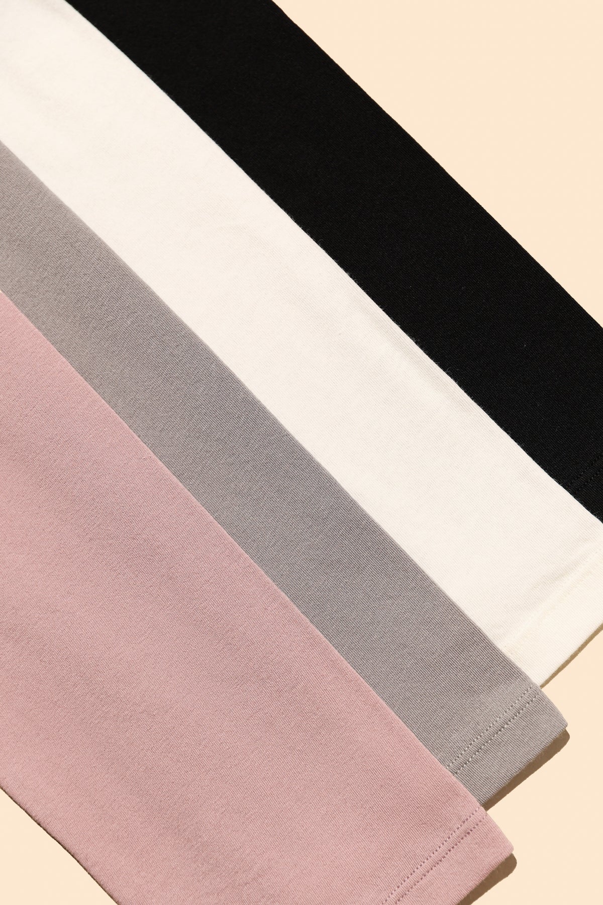 CLOUD Evryunder Lightweight Cotton Turtleneck Shirt